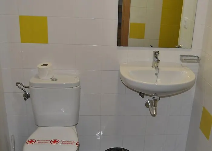 阿尔伯格英特芬赫雷斯德拉弗龙特拉酒店 旅馆 *