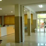 阿尔伯格英特芬赫雷斯德拉弗龙特拉酒店 旅馆 *