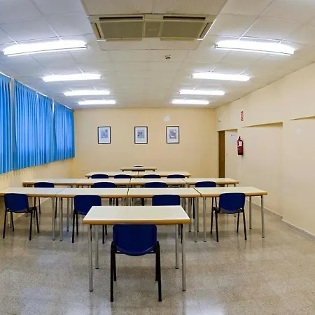Hostel Inturjoven Χέρεζ